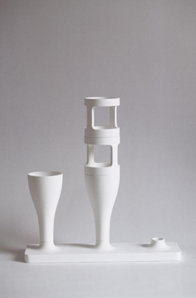 Bouroullec R. et Er., "Vases combinatoires", 1997, polyuréthane, dim. multiples,  © Morgane Le Gall - Bouroullec.com, (104,77x158,75 mm.).